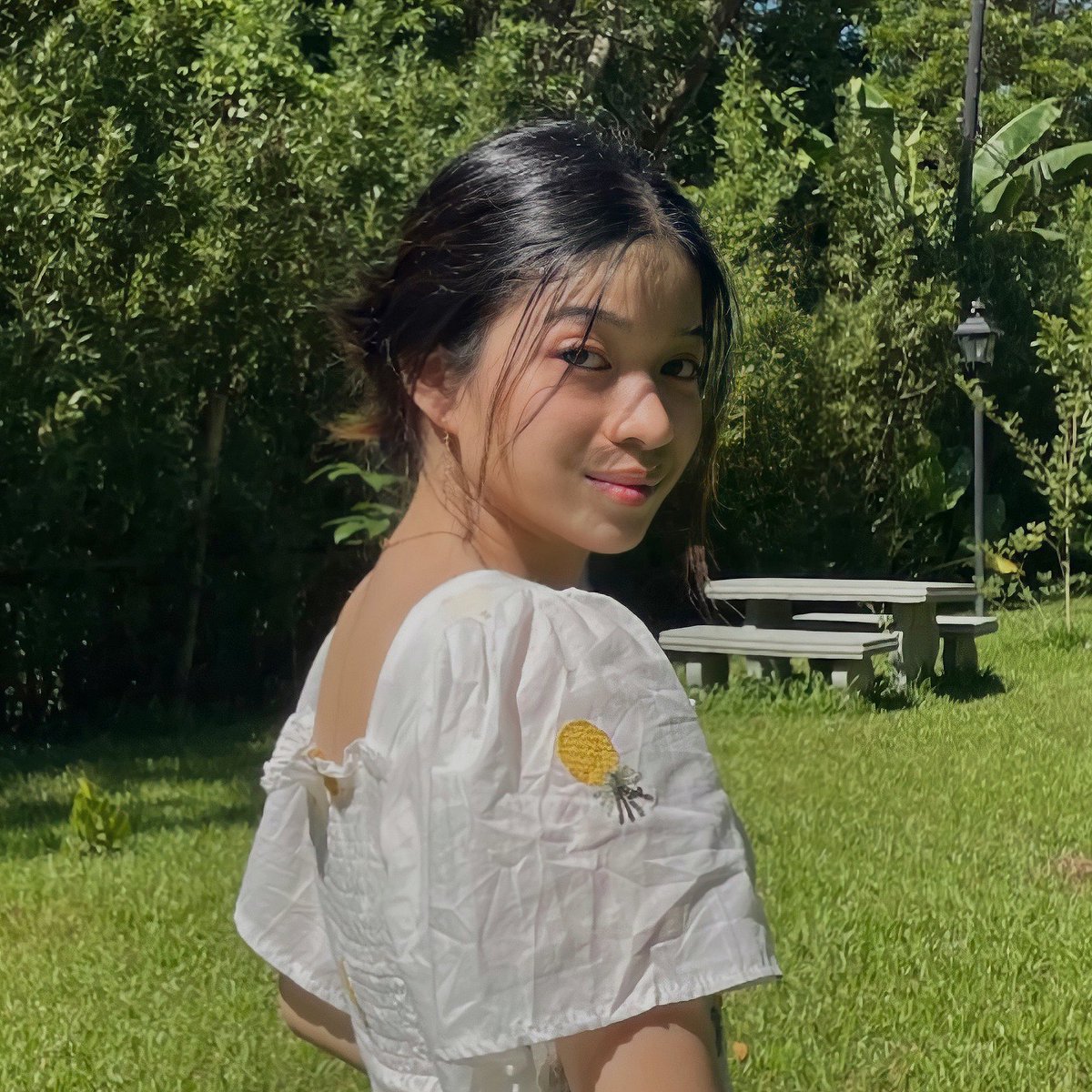 carat_beepbop's tweet photo. went for a quick stroll around the park with him today⛅️🍃

#CSD #CaratSelcaDay  #HOSHI  @pledis_17 https://t.co/oE8VTwSAHz