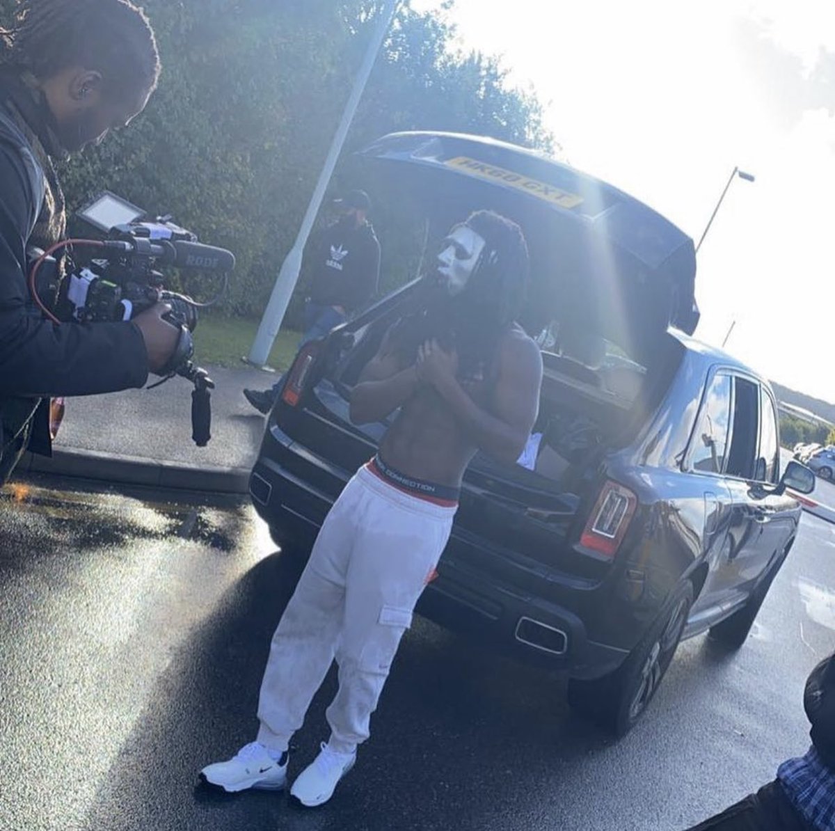 GRMDAILY's tweet photo. Looks like @Scribz6ix7even is home 😮🔓

CC: @MentalKOJ https://t.co/YcgfPvgZS1