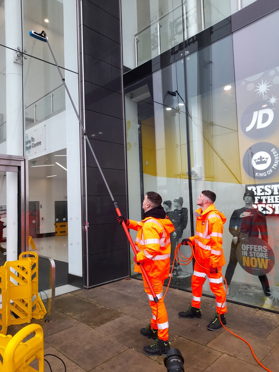Our #maintenance team in action undertaking a window clean #cleaningservice #cleaning #FacilitiesMgmt