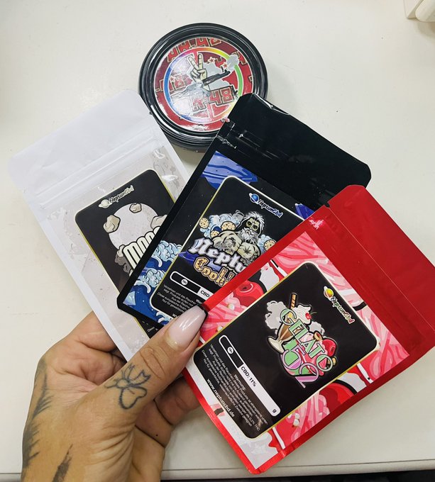 Gewinnspiel auf @neptuncbd bis zum 25.11.21.  Teilnahmebedingungen: ⚠️NeptunCBD teilen &amp; markieren  ⚠️<a class="tags" target="_blank" title="On Twitter" href="/?out=eyJ0eXAiOiJKV1QiLCJhbGciOiJIUzUxMiJ9.eyJpYXQiOjE3MjMzNzQzMzEsImlzcyI6InR3cG9ybnN0YXJzLmNvbSIsIm5iZiI6MTcyMzM3NDMzMSwiZXhwIjoxNzU0OTEwMzMxLCJyZWRpcmVjdF91cmwiOiJodHRwczovL3R3aXR0ZXIuY29tL25lcHR1bmNiZCJ9.1xMfkxa97jrFU04eAWepNIbfR3mm-pZKjWXqudBZ3XInJVcr30zjLwh9TyEWr9E9dmDZvjR7tDPi1csQwWUFFw">@neptuncbd</a><a href="/tag/smoke"class="tags"><span>#smoke</span></a><a href="/tag/ak47"class="tags"><span>#ak47</span></a><a href="/tag/cbd"class="tags"><span>#cbd</span></a><a href="/tag/gewinnen"class="tags"><span>#gewinnen</span></a><a href="/tag/gewinnspiel"class="tags"><span>#gewinnspiel</span></a><a href="/tag/neptuncbd"class="tags"><span>#neptuncbd</span></a>