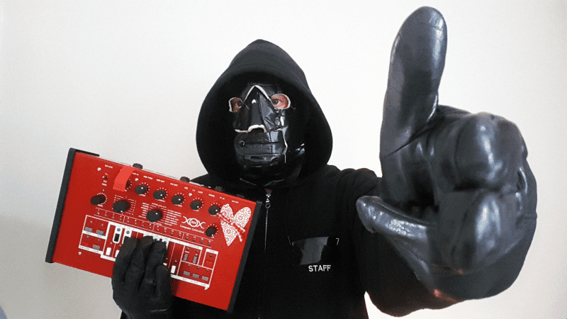 Death Wish 303 is the new EP from HOTFACE.

xunemag.com/hotface-death-…