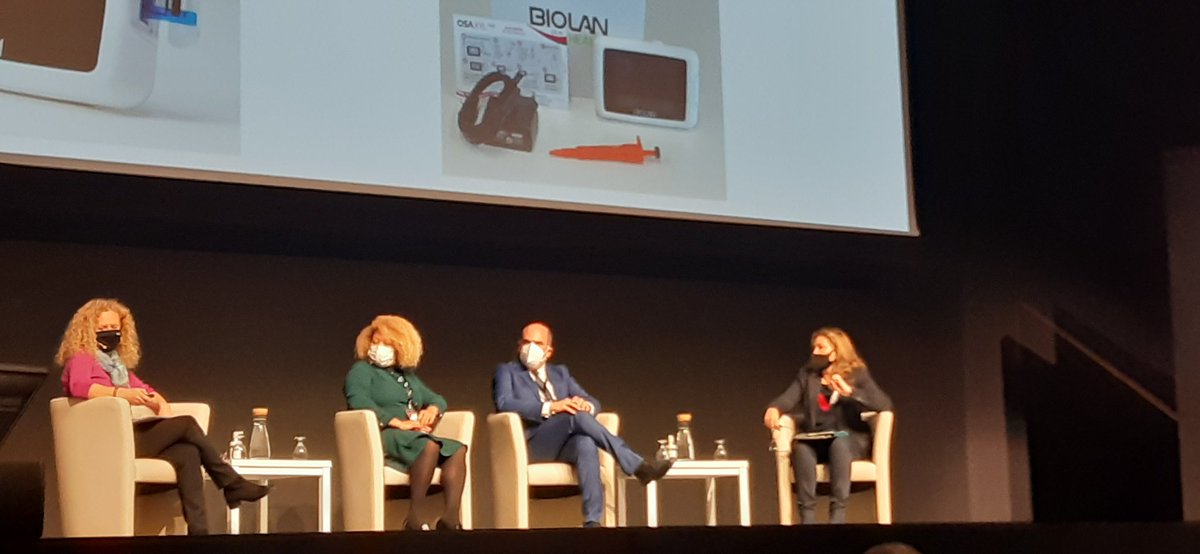 NeiraI's tweet photo. Mesa redonda de emprendimiento en el IV Congreso de Empleo. @GEM_es con Maria Saiz y Javier Melero. https://t.co/bKiVTEP514