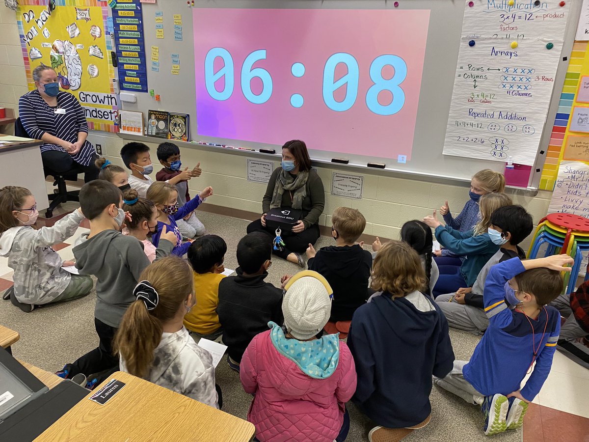 MrsRosenGV's tweet photo. Mrs. Sig’s class broke out! 🕵️‍♀️🔍 #mysterybreakout #detectives Thank you to @GVSD_ITS, @MrsHayesGVSD, @gumpgvhs for planning this exciting activity! https://t.co/13NQELRREC