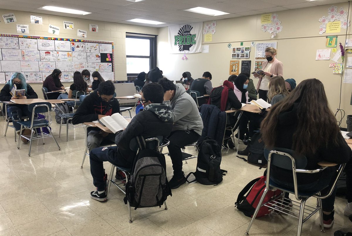 Kevin_Walery's tweet photo. Hey, Trevor! Your Spartan sophomores are waiting for you. We need dating tips &amp; perhaps some makeover advice.  Hoping our prayer meetings are working &amp; you can make it! Do you need us to send a Volkswagon for you? @Trevornoah
#olchspride
#BornACrime
#Chicago https://t.co/lZTdK5aC1Y