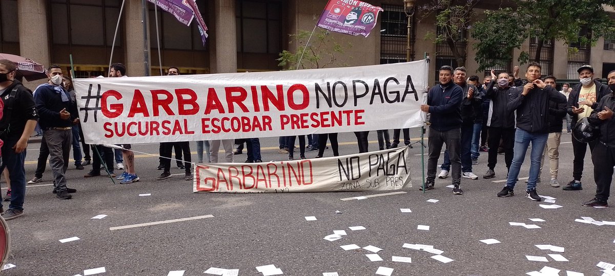 HernanAnunziato's tweet photo. Estamos pidiendo que nos den los que nos corresponde. Se afanaron todo. Estamos si obra social, sin sueldos y sin apoyo...   #garbarinonopaga @MinTrabajoAR https://t.co/2QCmJSso0n
