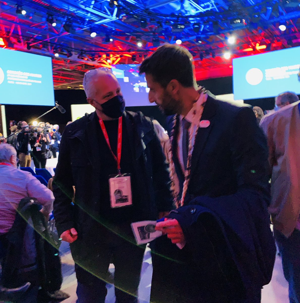 cnomk's tweet photo. .@Jefdumas a pu échanger avec @TonyEstanguet sur un partenariat avec les kinésithérapeutes, professionnels de santé et du sport, en vue des prochains Jeux Olympiques &amp; Paralympiques. 

➡️ @Paris2024: nous sommes prêts! #Ensemble

Sport et kinésithérapie: 75 ans d’histoire d’amour https://t.co/9sfHkJxPGr