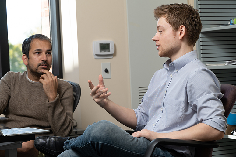RiceCompSci's tweet image. #BigData privacy for #machinelearning just got 100x cheaper! New hashing method slashes cost of implementing differential privacy. Rice CS&apos; @Anshumali_ Shrivastava &amp;amp; grad student Ben Coleman will present their new research this week at #CCS2021 bit.ly/3qIO9KE
