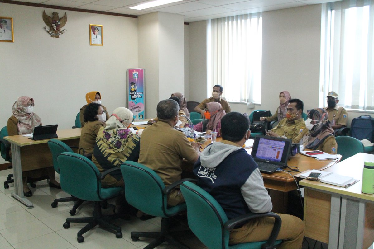 ppapp_jakbar's tweet photo. Rapat pembekalan bagi Penyuluh KB (PKB) Kota Adm. Jakarta Barat, yang akan melakukan Uji Kompetensi yang akan dilaksanakan pada tanggal 19 November 2021.
#dppapp #bkkbn https://t.co/S5C3r1cX8l