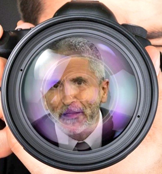 "Europol advierte que 
Permitir fotografiar a los Agentes,cómo pretende Marlaska,les coloca en la Diana de violentos y Terroristas"
#TeamVox 
#marlaskadimisión