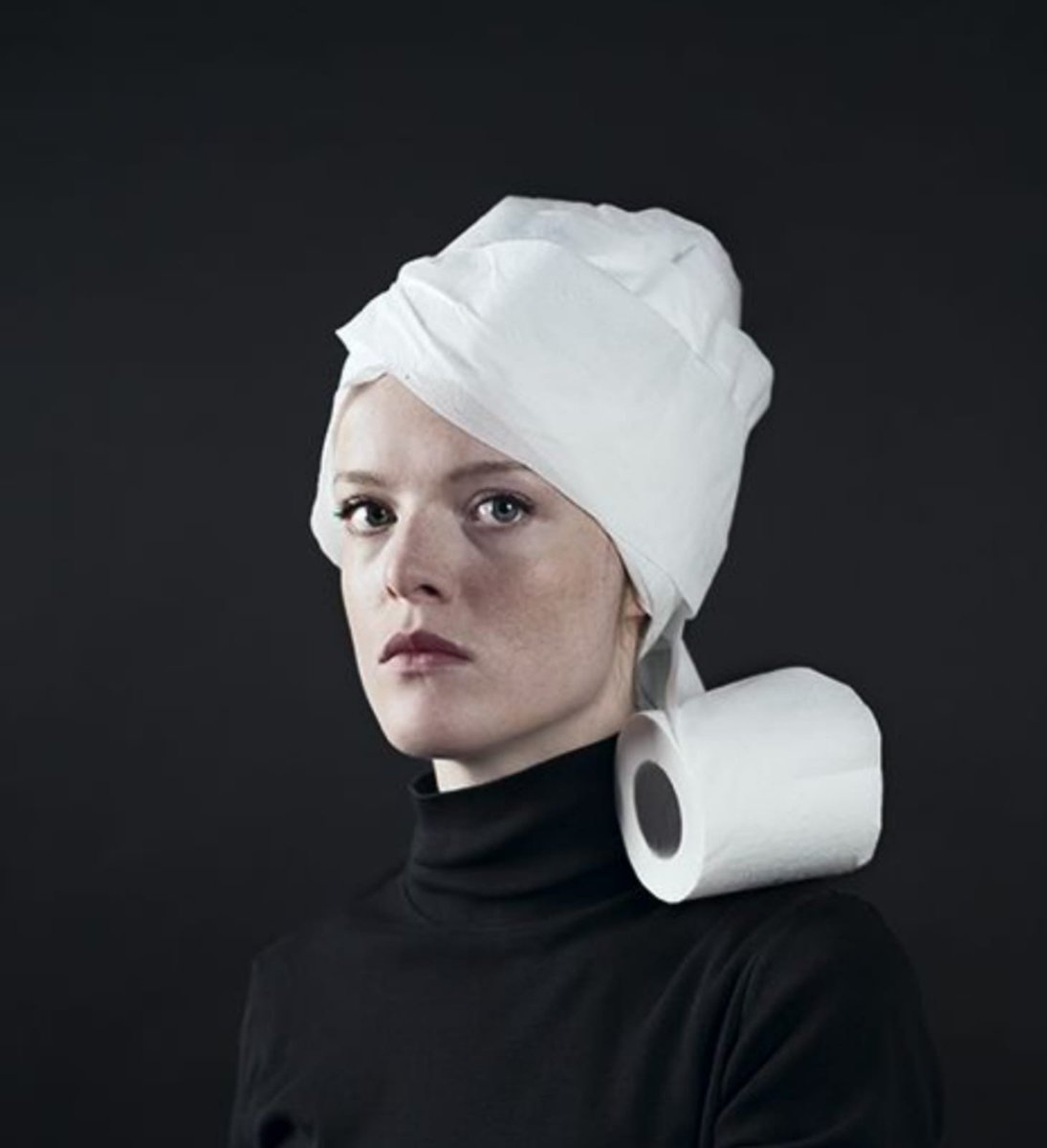 WorldToilet's tweet photo. Do Toilet in Style on UN World Toilet Day, and unleash your creativity!
Found this: #hendrikkerstens
How beautiful it is that we could create beautiful photographs with toilet rolls!
#dutchart
#worldtoiletday #toiletrollportrait #paperroll #WorldToiletOrganization https://t.co/FooPvIFfkq