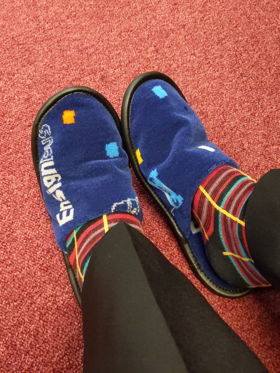 EnsignBusCo's tweet photo. Excuse the moquette overload, but how cool are my Ensignbus slippers? Can you beat these???? https://t.co/SQlpcUlAgX