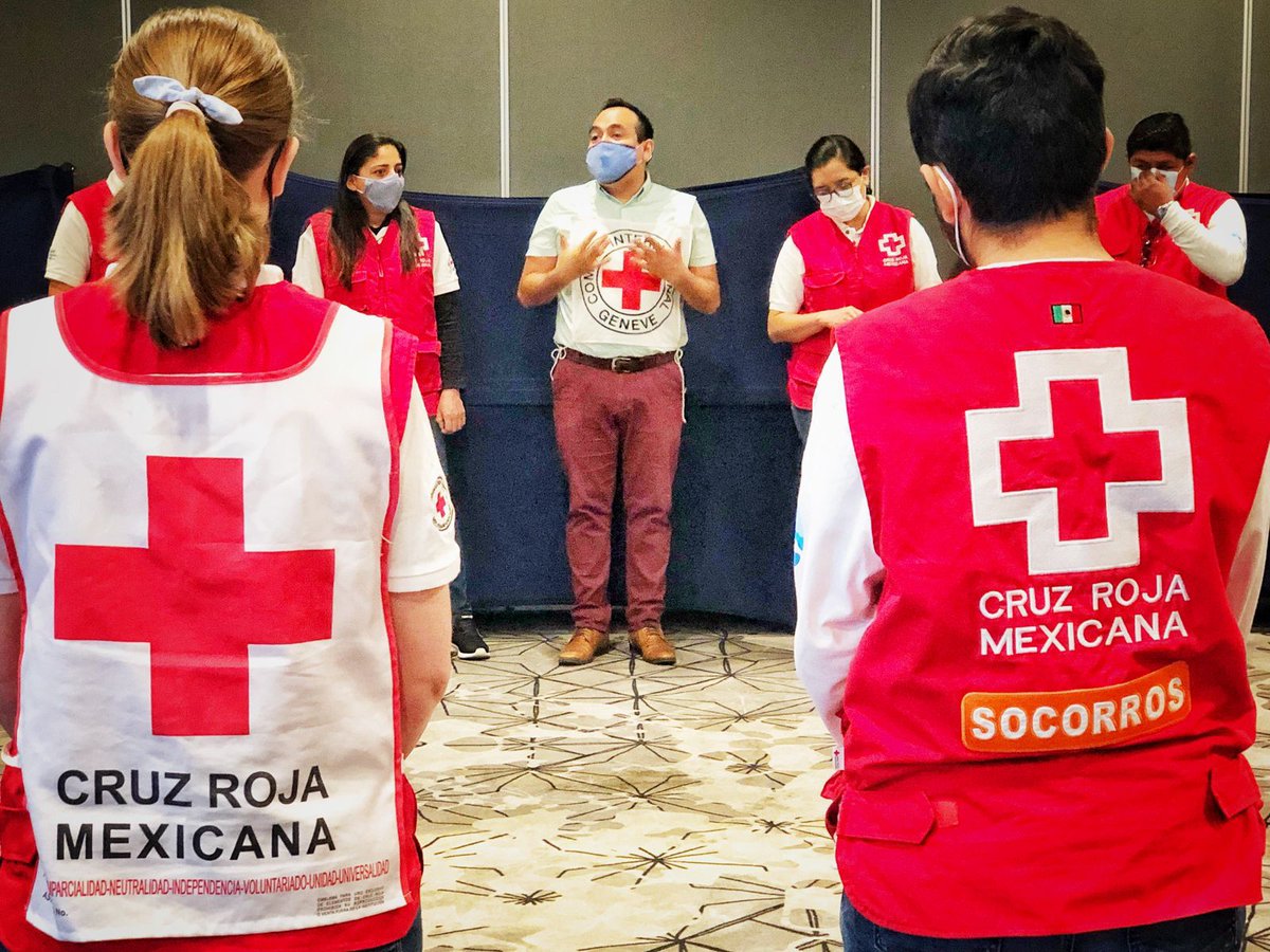 CICR_DRMX's tweet photo. Este fin de semana impartimos dos talleres de comunicación operacional para voluntarios/as de la @CruzRoja_MX, con el fin de mejorar su aceptación, seguridad y acceso y llegar a quienes más nos necesitan.

¡Seguimos en Movimiento! https://t.co/ASsukWVOX2