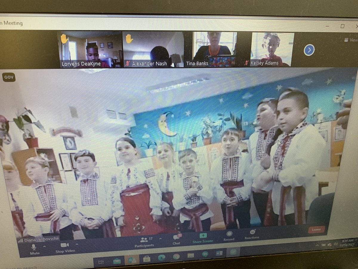 tinabanksart's tweet photo. International education week! ECES 3rd graders met students in Moldova. We found out that we have more in common than differences. We even sang ‘If you’re happy and you know it’ together! #iew2021 @PeaceCorps @ECES_Pike @PikeSchools @DrFloraIndy @FulbrightTeach @IREXintl https://t.co/Ok8yQtEmQD