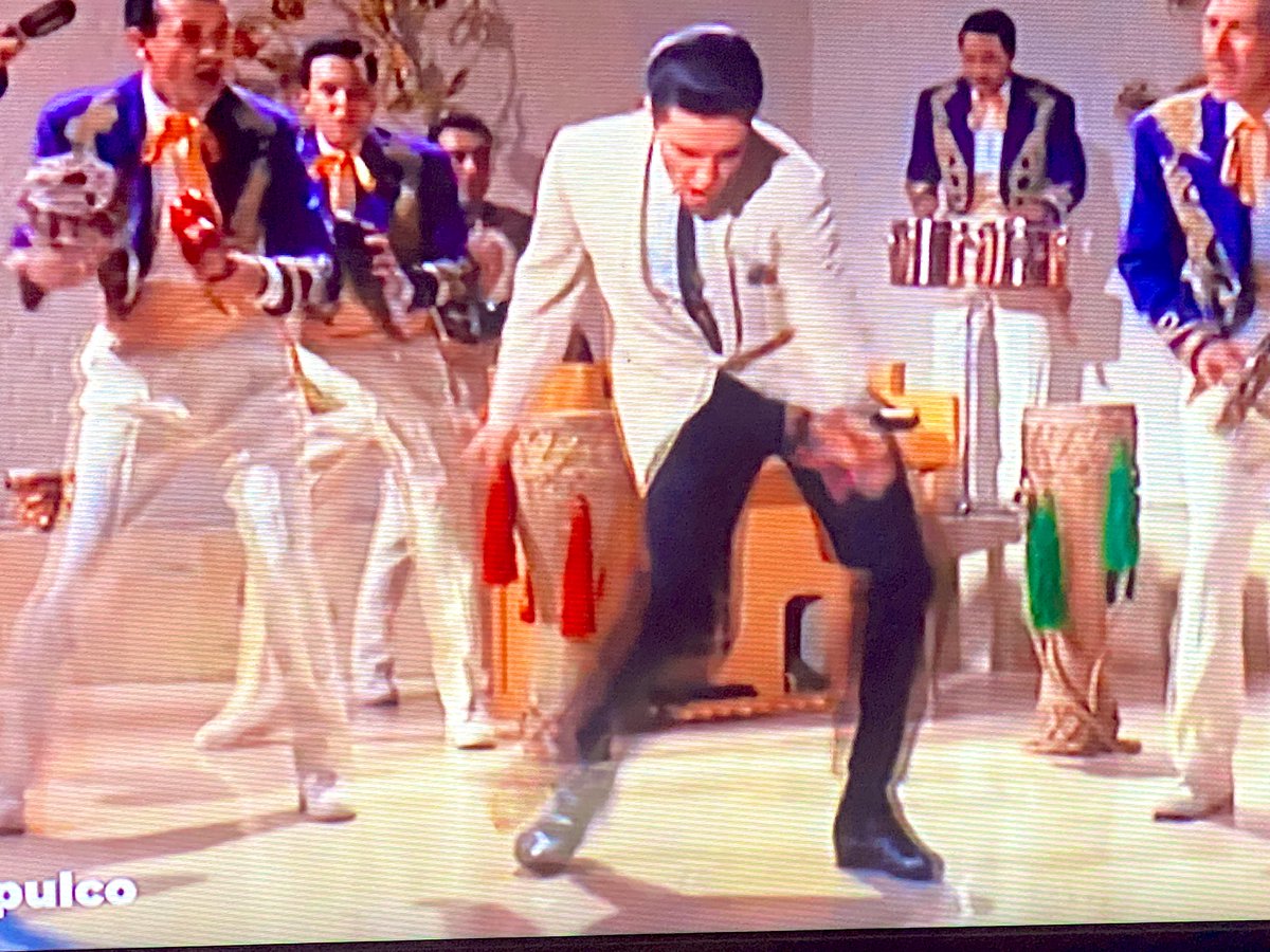 CrackleZero's tweet photo. Como mola encontrarse una peli de @ElvisPresley en la tele estos días. Pasa el tiempo y sigue siendo el mejor. Gracias @BOMCINEtv #theking #funinacapulco https://t.co/vKOtPZTFDu