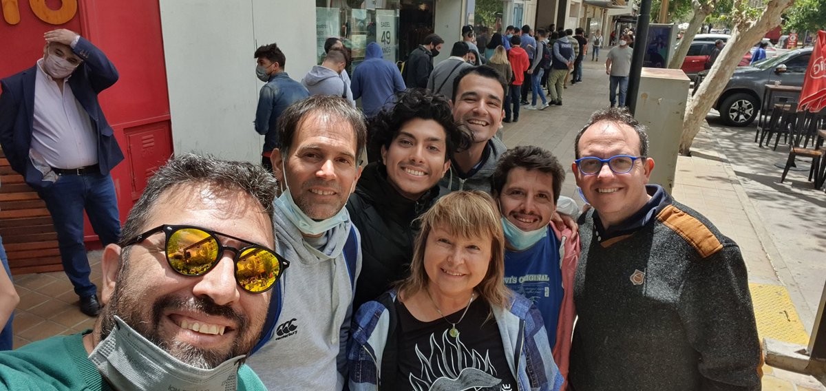 marirrovarela's tweet photo. Con la bamda #mendocina❤ en #SanJuan. #vamoslospibes #EliminatoriasQatar2022
@lautingodoy @ema_tristan
@Chapa_Olmedo @gonzasantotomas
@FedLagiglia7 @Diego_Bautista https://t.co/uJMLKy9gFk