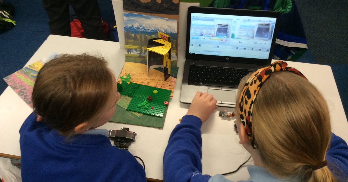 AppleySaintsCE's tweet photo. @Jam_Coding session 3 is underway- Stop Motion Animation is always a favourite! Great work everybody! @FriendsPrimary @WN6_Mums @ShevCommunity @Appley_Bridge @StandishVoice @CompAtSch @LancashireCU @out_saints #ABASCom https://t.co/LWeQD0Kf7n