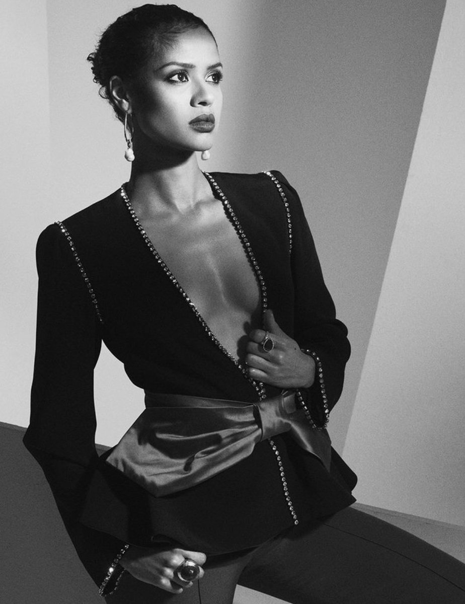 RavonnaTVA's tweet image. :)