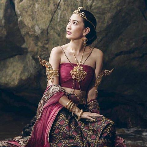 Nakee_TH's tweet photo. “ข่อยสิต้องเฮ็ดนําเขาบ่จ้ะ?”

#จะทําความรู้จักกับคนที่มารีทวิต https://t.co/TqO1LNUGAD