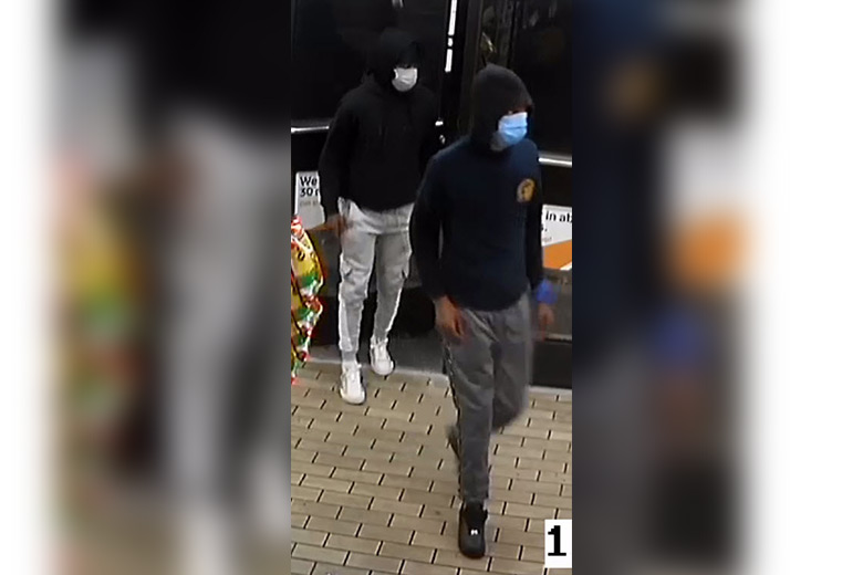 PhillyPolice's tweet photo. Wanted: Suspects for Commercial Robbery in the 19th District [VIDEO] https://t.co/maY1zZyUqO https://t.co/QEHriElfY3