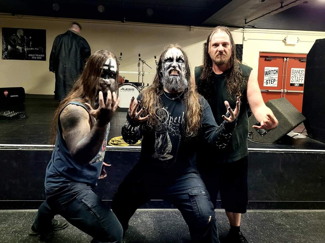 Pestilent666's tweet photo. Post show pic after the doors had closed.
#pestilentage #pestilentagemusic #flintmetal #flintmichigan #Flintmusic #michiganmetal #metalheads #metal #metalforever #heavymetal #deathmetalfan #deathmetal #blackmetalband #blackmetalforever #blackmetalmusic #blackmetal #blackmetalguys https://t.co/pgnfYRn6tC