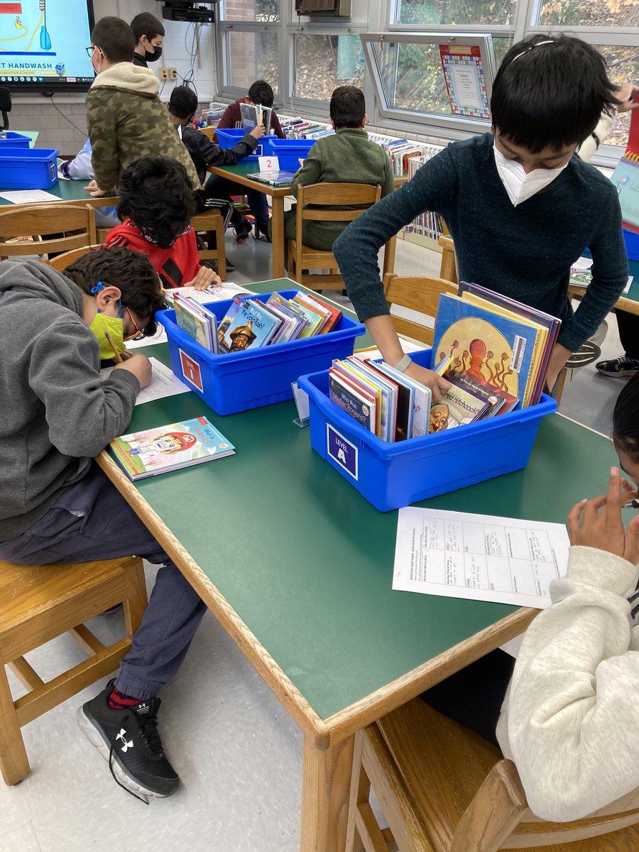 Raff5K's tweet photo. Celebrating #NonfictionKnowvember @MtTaborSchool library with speed book dating! Achieving my goal of more #nonfiction book checkouts #HistorySmashers #whoWouldWin #WhoIs? #WhatWas? #cookbooks #NathanHalesHazardousTales #ClimateChange https://t.co/56I9hSElQj
