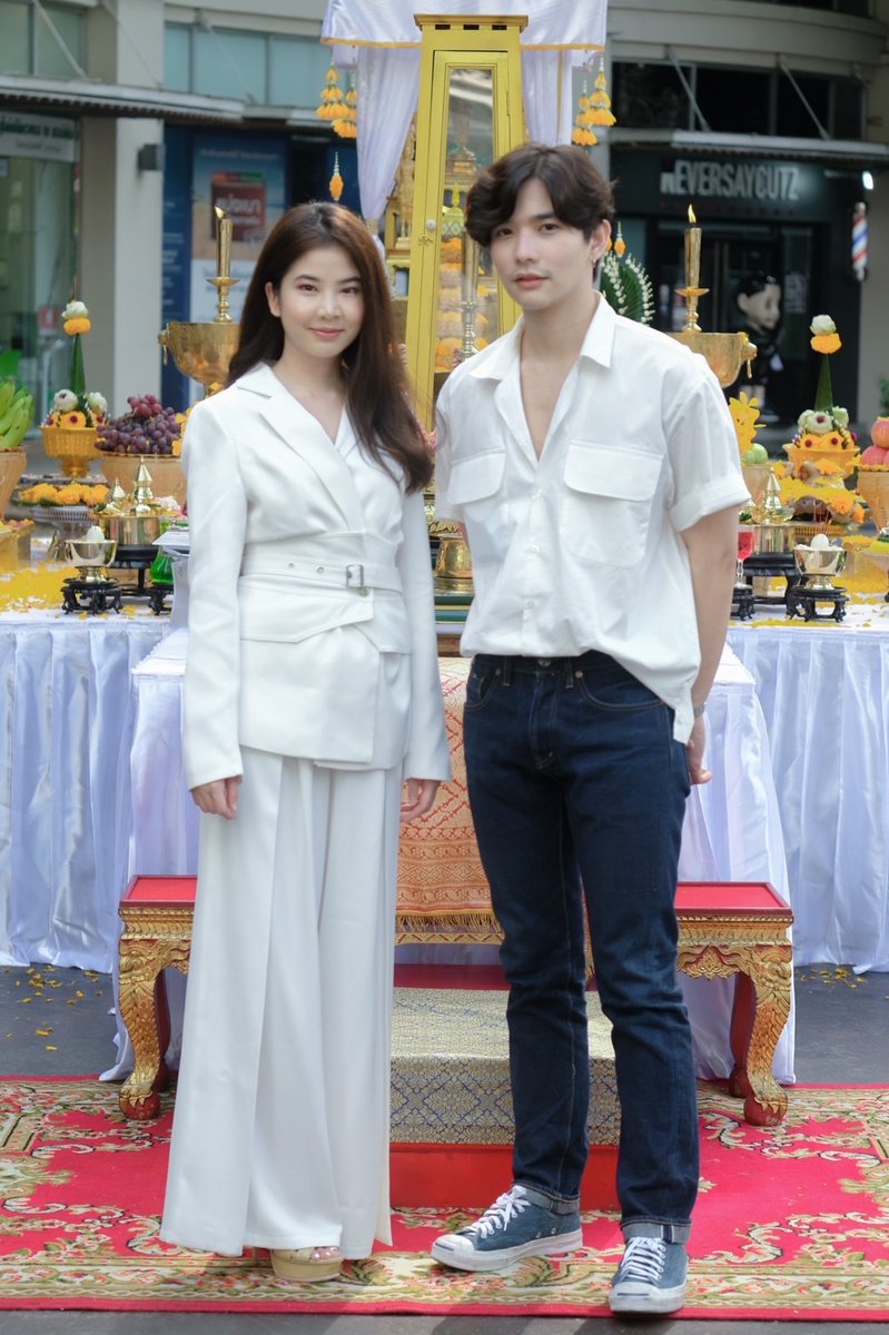 taimajormovie's tweet photo. "ลี - ฝน" พร้อมฟลูฟิลแล้ว 
แล้ว แฟนๆละพร้อมกันหรือยังนะ ?

เตรียมมาฟูลฟิลไปด้วยกัน ใน ใจฟู|สตอรี่
เร็วๆนี้ทุกโรงภาพยนตร์

#ใจฟูสตอรี่ #Lee_Thanat #ฝนศนันธฉัตร #ลีฐานัฐพ์ 
#taimajor #M39 https://t.co/r3ccrDBmOc