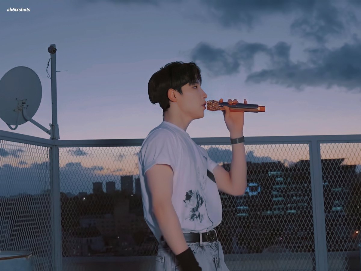 ab6ixshots's tweet photo. 𝘐'𝘭𝘭 𝘣𝘦 𝘧𝘶𝘤𝘬𝘦𝘥 𝘶𝘱 𝘪𝘧 𝘺𝘰𝘶 𝘤𝘢𝘯'𝘵 𝘣𝘦 𝘳𝘪𝘨𝘩𝘵 𝘩𝘦𝘳𝘦

#전웅 #JEONWOONG
#에이비식스 #AB6IX https://t.co/zYgKTwHcN5