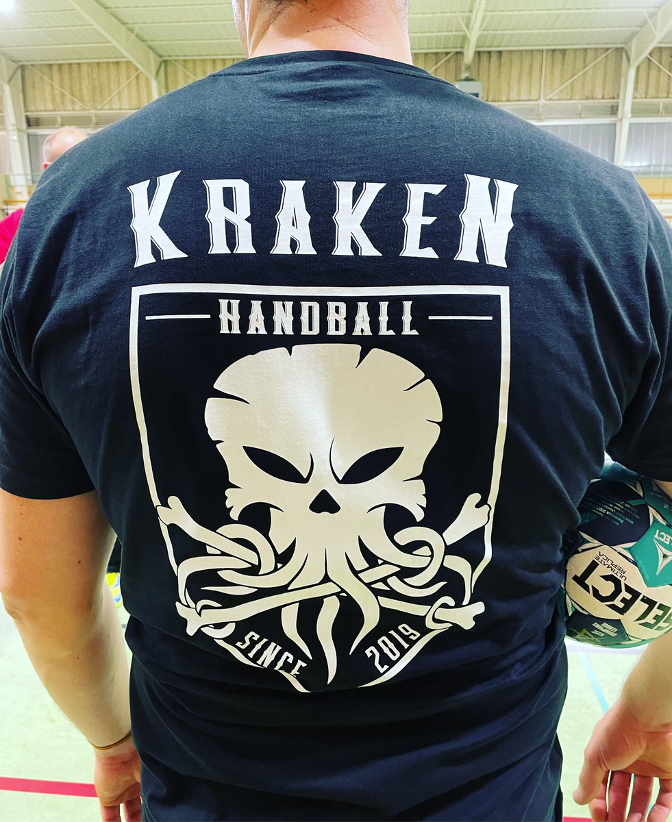 KrakenHandball's tweet photo. Le lundi c’est Kraken Loisirs #Handball #sport #ffhb #kraken #stnazaire #🤾 https://t.co/IVAMR9Nl8i
