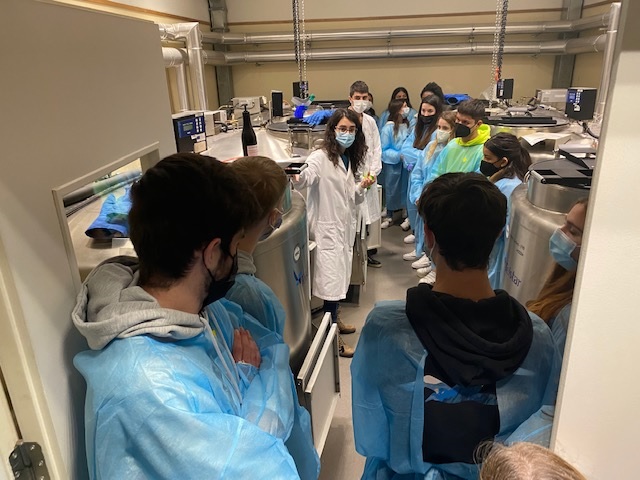 Primer dia del Generació Ciència, els tallers sobre COVID-19 per a estudiants que fem a l'IDIBAPS:

La ciència hi ha darrere una PCR, un scape room sobre mostres biològiques i visita al biobanc. Demà, més! #SC21CAT #setmanadelaciencia
