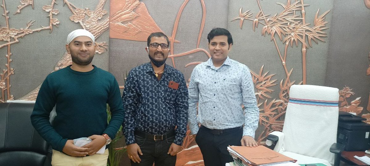 deounion's tweet photo. आज @deounion के कुछ साथीगण द्वारा @RanjitIAS से मिलकर शेष 4411 प्रतीक्षारत अभ्यर्थियों के शीघ्र नियोजन हेतु विस्तार पूर्वक चर्चा किये और उनके द्वारा आश्वासन दिया ���या। हमें आशा है कि @PRD_BIHAR के लगभग 8000 रिक्ति को यथाशीघ्र बेल्ट्रॉन को अधियाचना करेंगे।

@bsedc 
@SantoshKMall1 https://t.co/d1rvQ1Ql1v