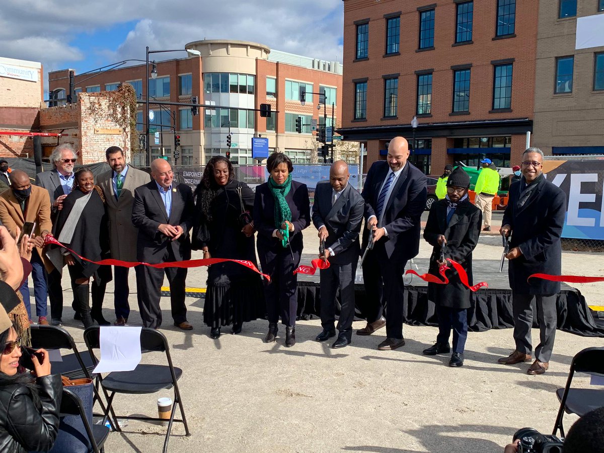 falcicchio's tweet photo. “We refuse to believe that there are insufficient funds in the great vaults of opportunity of this nation… we've come to cash this check, a check that will give us upon demand the riches of freedom &amp; the security of justice.” MLK

@MayorBowser delivers a #FairShot at MLK Gateway https://t.co/iM028MkEfN