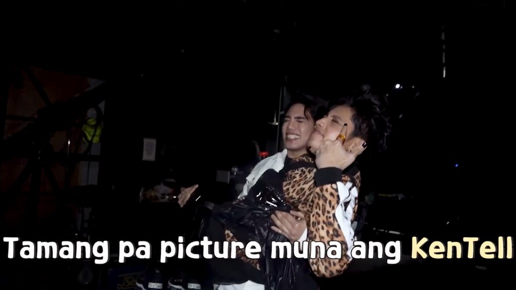 ShiningStell's tweet photo. SO SINONG MAGLALAPAG NG COPY NETO? @stellajero_ @keun16308352 😭🙏🏻

Bazinga Behind The Scene
@SB19Official #SB19
#SB19BazingaMVBTS
#Bazinga_SB19

#SB19_STELL #SB19_KEN https://t.co/SCplktYQ2b