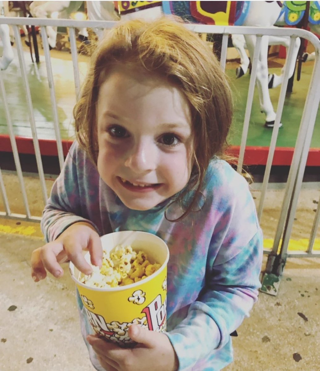 CuriousKidPod's tweet image. New Episode Alert - Episode 160: Curious About Popcorn is out now!  How does popcorn pop?  How much popcorn do Americans eat each year?  What makes popcorn a pretty healthy snack?  curiouskidpodcast.com #popcorn