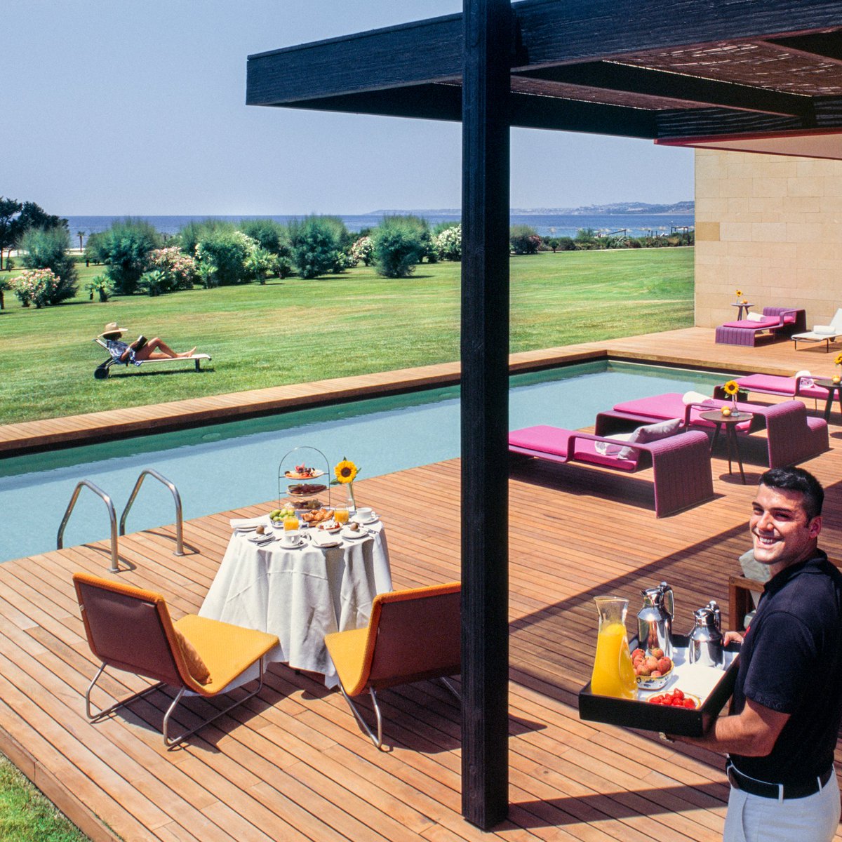 Summer sunshine and the beautiful colours of Sicily: who's already planning their next vacation?

#RoccoForteHotels #RoccoForte  
#Sicily #VerduraResort