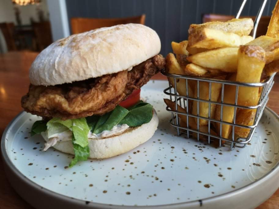Our buttermilk chicken burger has made a comeback to our lunch menu😋 & because we're 1 year online you get 10% off orders through our website takeaway menu too! winner winner chicken burger! #buttermilk #chickenburger #shoplocal #eatlocal #louthchat