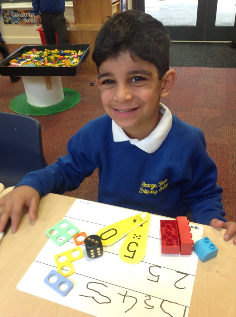 gfprimarycov's tweet photo. Reception are learning all about the value of different numbers this week. Have a look at how amazing they have done so far! #GFYR #GFMaths #AmazingMathematicians https://t.co/dEjYRtjgPP