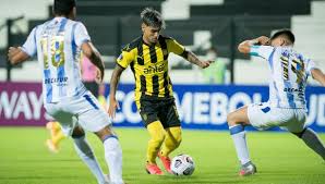 Buysan's tweet photo. Atención. El presidente Alonso cambia el partido de @OficialCAP con @CerroLargoFc para el lunes 21.30hs. 
Ahora 100% Deporte. https://t.co/gSmsr0QouA