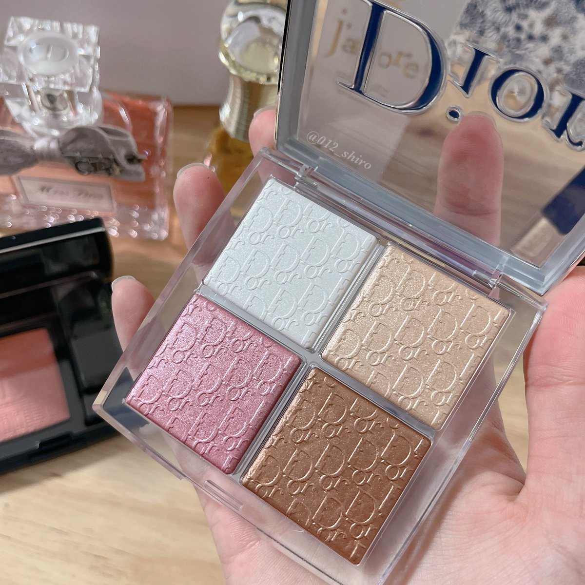 【Dior】アイシャドウ　チーク　リップカラー　ハイライト　パレット ディオール24年秋コスメ、“ふんわりマットチーク＆パール煌めくハイ