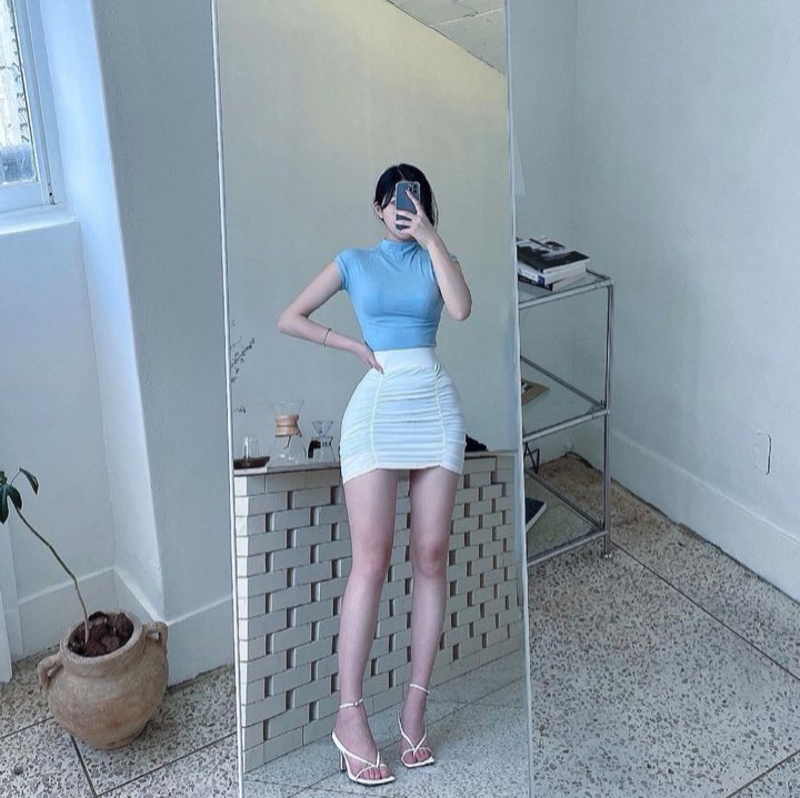 날씨가 좋네요 ~기분도 좋은데 요즘 너무 일에만 집중하다보니 많이지루하네요 편한 대화친구하면서 놀래요? ㄹr인:zoa1996 ... 날씨가 좋네요 ~기분도 좋은데 요즘 너무 일에만 집중하다보니 많이지루하네요 편한 대화친구하면서 놀래요? ㄹR인:Zoa1996 ...