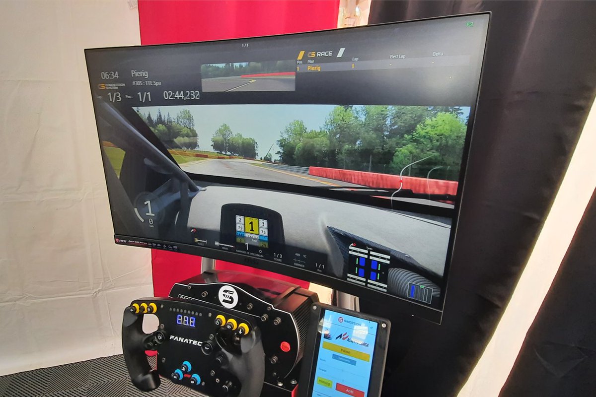 Simersion_Fr's tweet image. Ce week-end, nous étions sur le circuit Bugatti, pour la finale du @TropheeTourisme .
Bravo à Léo du Team MPBA pour son chrono qui lui a permis de remporter la bouteille de champagne!
🏎️💨🏁👏🍾
➡️ simersion.fr/actualite
#passion #pilotage #simracing #madeinfrance