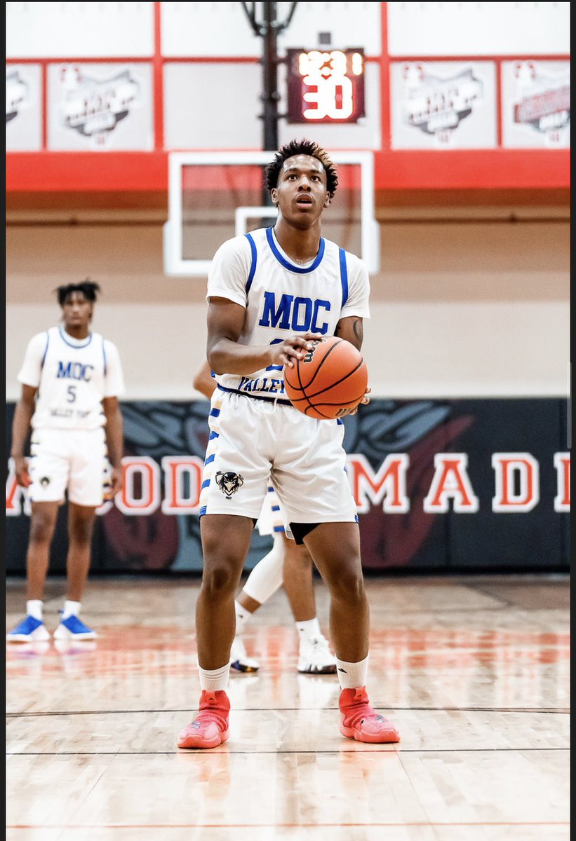 iCoach_D23's tweet photo. These 3 had impressive weekends up in Ohio at the @PrepSouthConf event! Proud of them their growth!#TrustTheProcess #DaRealMVPs 
@TonyJackson201 
@thatguylj 
@JohnsonJarmell https://t.co/q63OjQXMGe