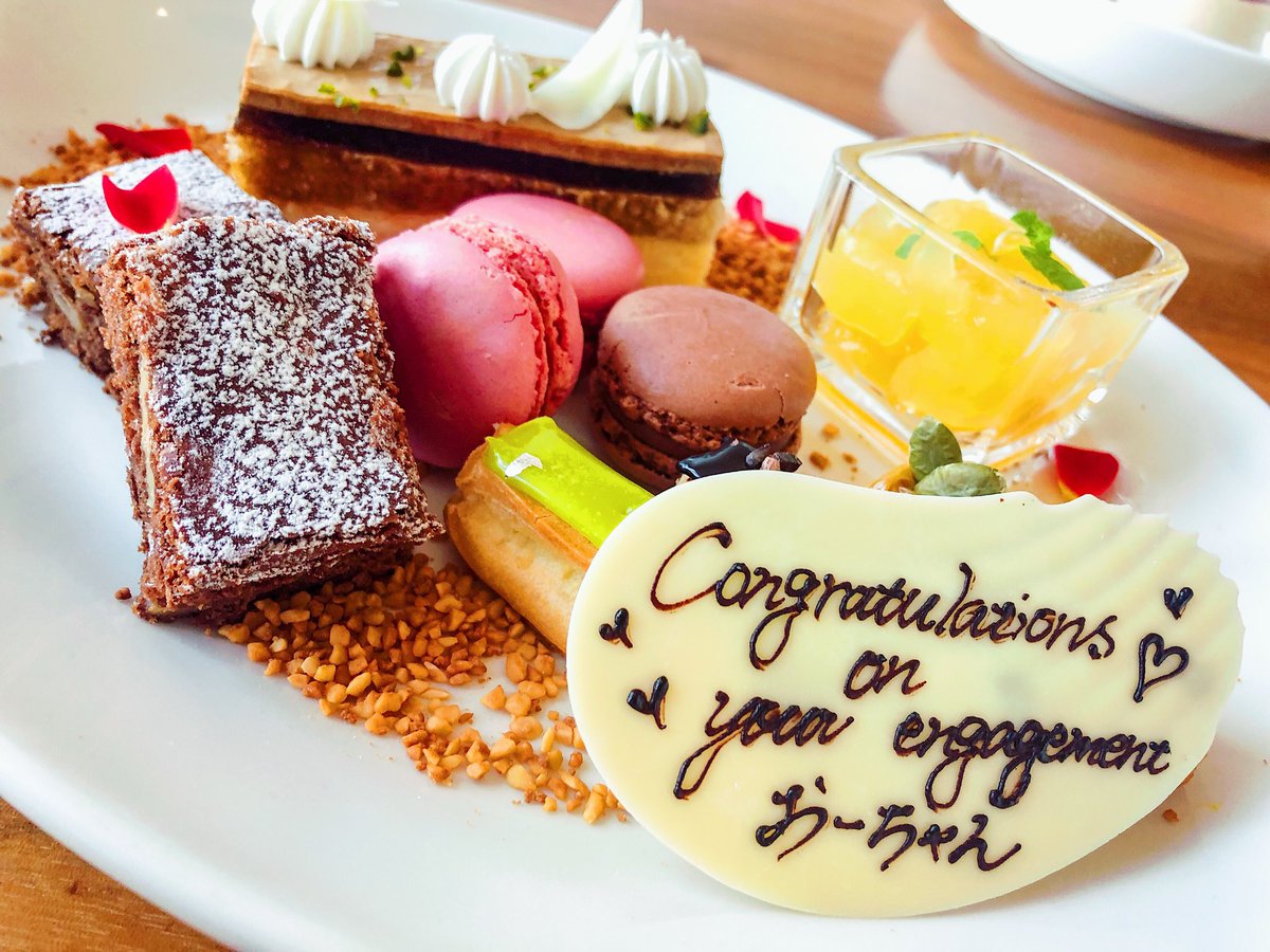 arvinhomaaya's tweet photo. Belated Happy Birthday for Youn-a, and congratulations on your engagement for O-chan, lunch today!!! Love you both!!!💋xoxo💋
#doublecongrats https://t.co/ttkkeB9rGQ