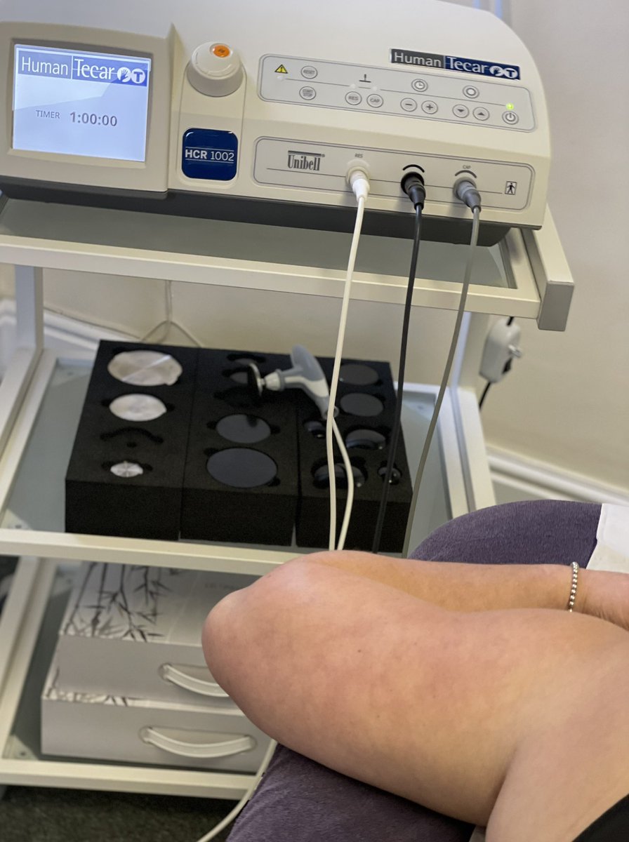 Core_Elements1's tweet photo. ✨Great results today in clinic using #humantecar within combination therapy for chronic back pain and mobility of scar tissue 👌

✨Such a great modality &amp; clients love the warming sensation 👍

#humantecartherapy #humantecarspain #backpain #injurytreatment #scartissue #swindon https://t.co/O1G2jPBsSo