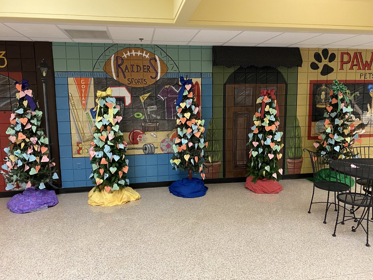 ⁦<a href="/CoalMountainES/">Coal Mountain Elem</a>⁩ our thankful trees for Thank It Forward Week! We love reading what our students have to say.
