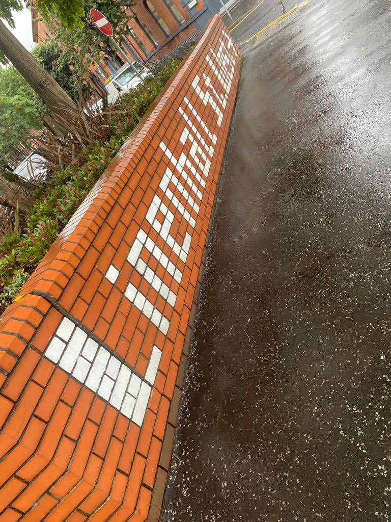 LinenQuarterBID's tweet photo. Our #LQCleanTeam continue to work in the #linenquarter each week, carrying out enhanced power washing and making the district more vibrant.
We also continue to monitor cleanliness and work closely with @belfastcc partners.
 @mcqcos 

#vibrant #belfast https://t.co/ESKVRyyTFm