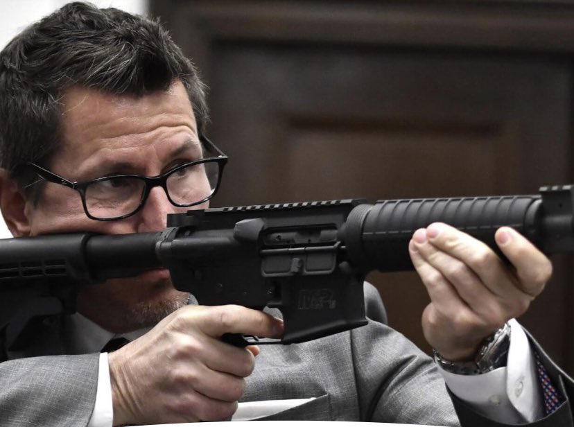 Pedlar7's tweet image. “Hey, I’m going to be all over the news depicting #Rittenhouse holding a rifle. Should I get some coaching or just fake like I know how to handle a firearm safely?”
#BingerFinger #binger #RittenhouseTrial