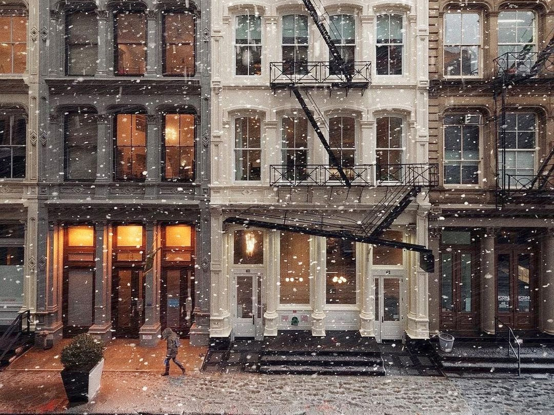 brunchatcartier's tweet photo. winter in new york city https://t.co/ZZB6V4DIbu