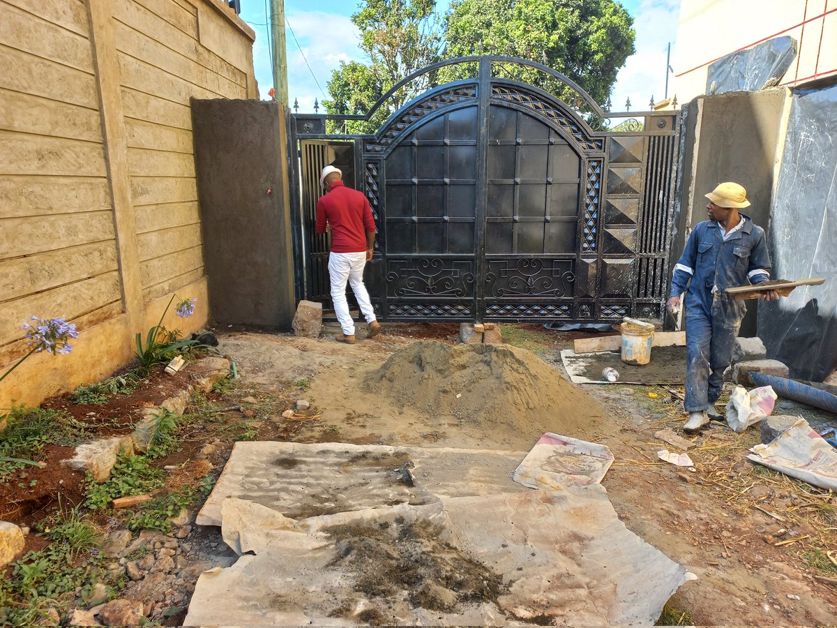 dnahinga's tweet photo. Just a simple steel gate with a pedestrian pathway.
Tried a bit ornament.
#MinorWorks
#SketchItBuildIt
#BuildEveryday
#UBWorkshop
@UjenziBora
https://t.co/vyO16iAfo7 https://t.co/S26EVWnyrw