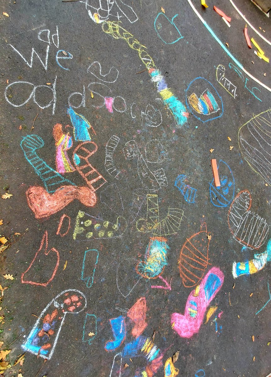 Mrs Simpson 🌈 tweet media
