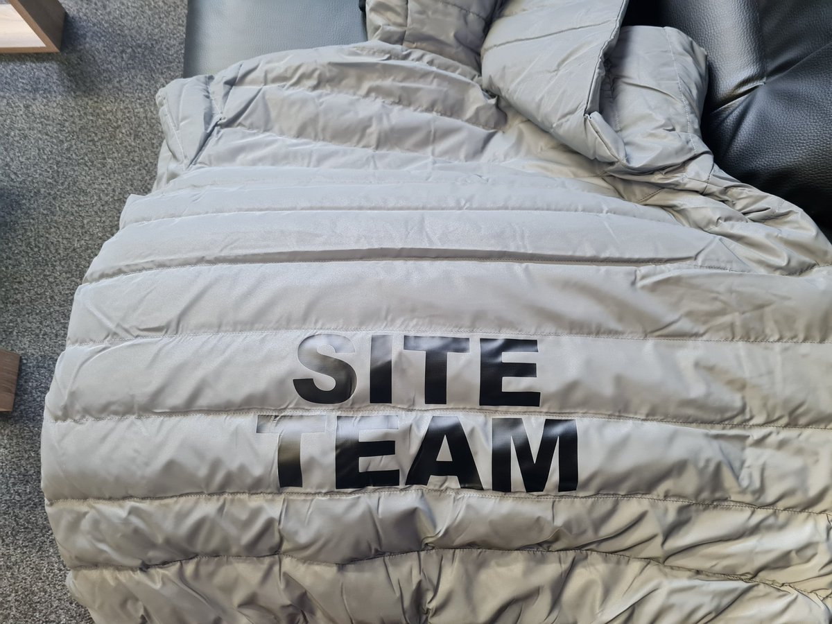 starr3126's tweet photo. My brilliant friends @ProvizSports have kindly donated these 2 excellent #Reflect360 mens quilted down jackets to @yammy650 and myself.
This ties in nicely with Road Safety week as we both supervise the coach loop at the end of the school day @ChurchillAcad 
A FAB U LOUS gesture https://t.co/XzUlQ6nV7F